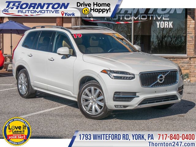 2019 Volvo XC90 Momentum