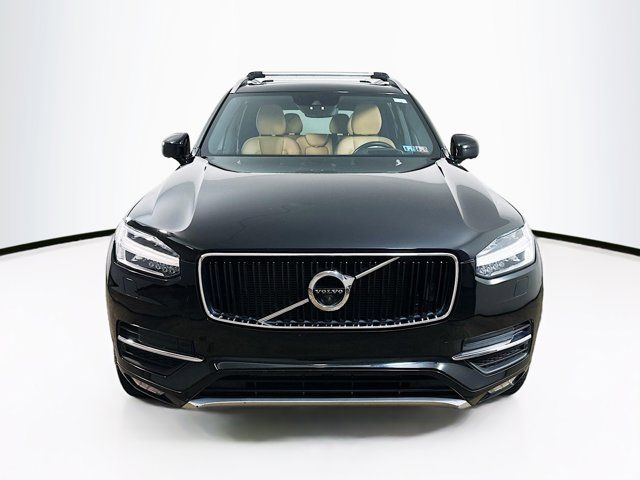 2019 Volvo XC90 Momentum