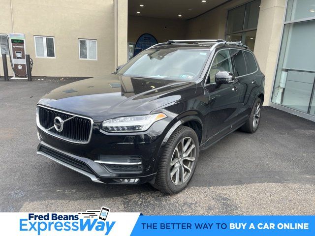 2019 Volvo XC90 Momentum