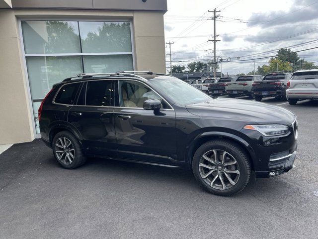 2019 Volvo XC90 Momentum