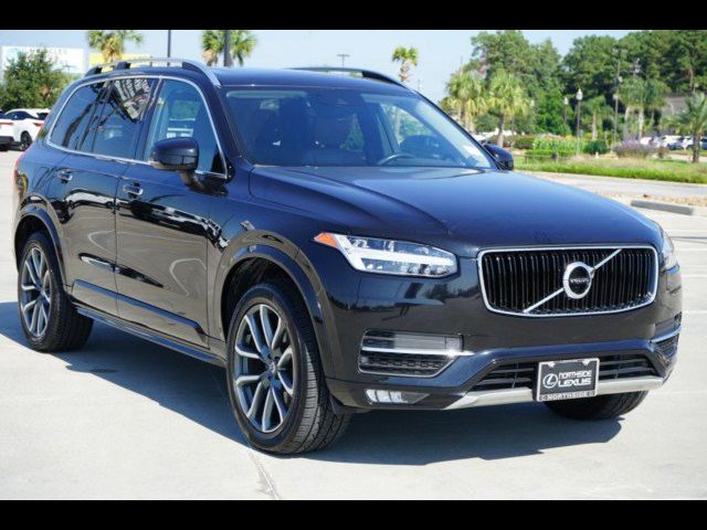 2019 Volvo XC90 Momentum