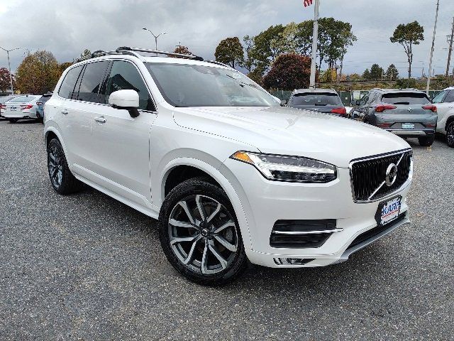 2019 Volvo XC90 Momentum