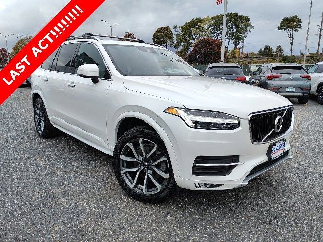 2019 Volvo XC90 Momentum