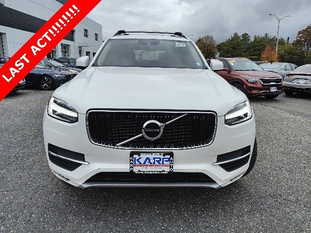 2019 Volvo XC90 Momentum