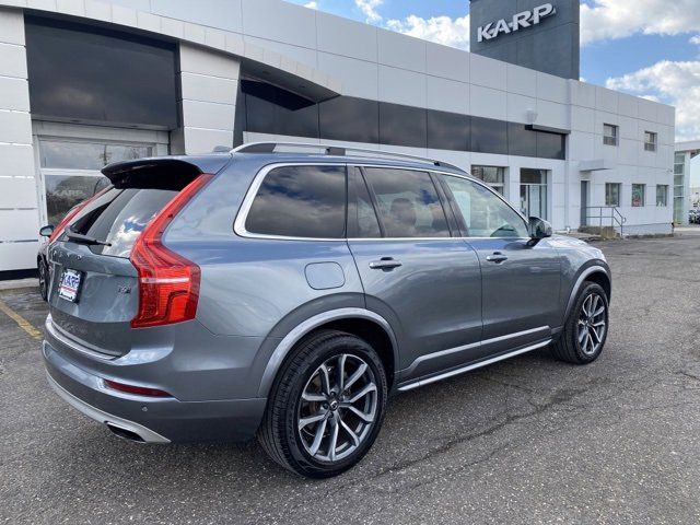 2019 Volvo XC90 Momentum