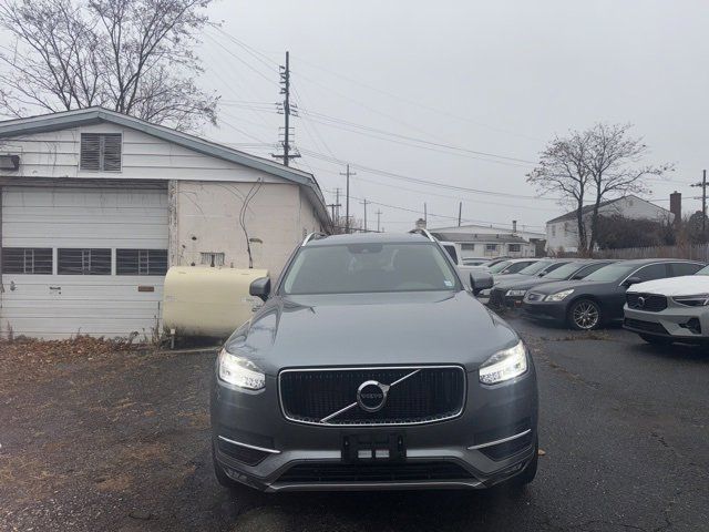 2019 Volvo XC90 Momentum