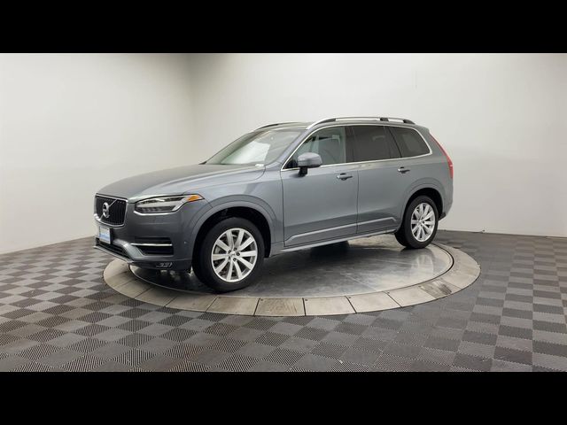 2019 Volvo XC90 Momentum