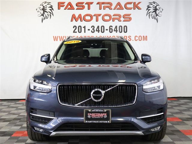 2019 Volvo XC90 Momentum