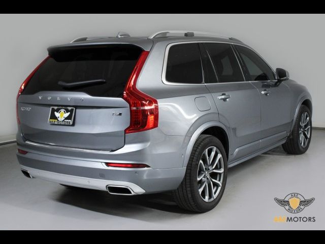 2019 Volvo XC90 Momentum