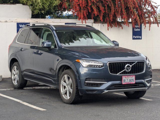 2019 Volvo XC90 Momentum