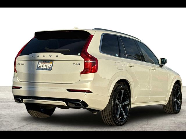 2019 Volvo XC90 R-Design