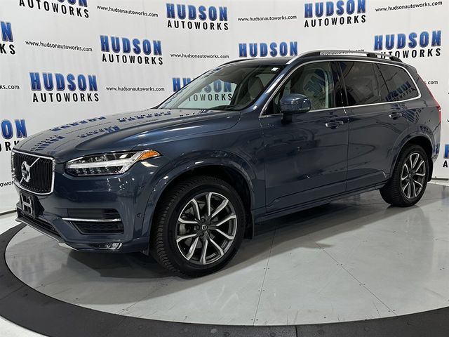 2019 Volvo XC90 Momentum