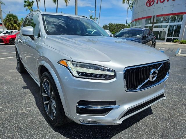 2019 Volvo XC90 Momentum