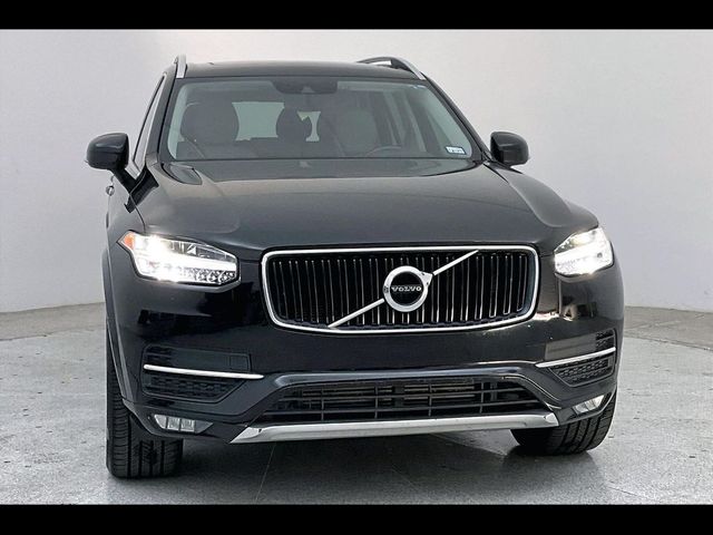 2019 Volvo XC90 Momentum