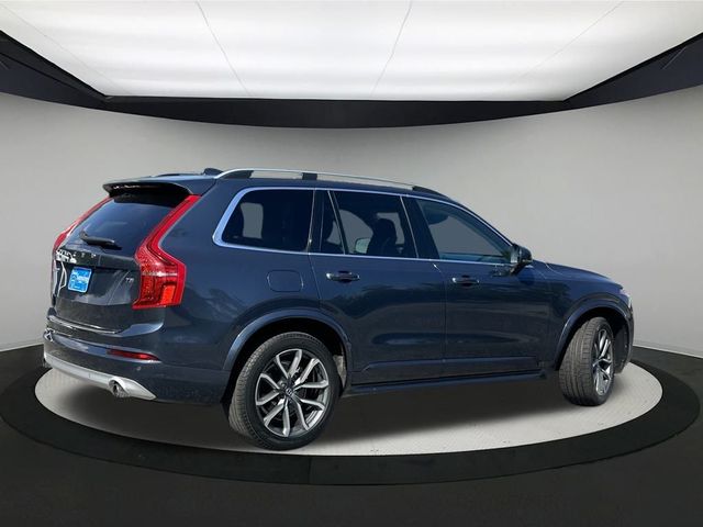 2019 Volvo XC90 Momentum