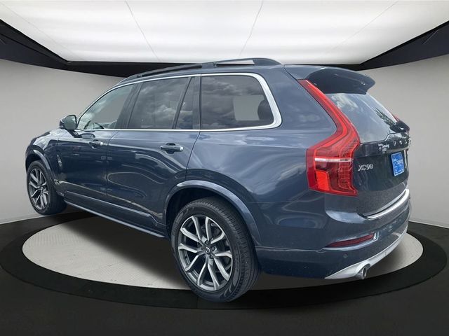 2019 Volvo XC90 Momentum