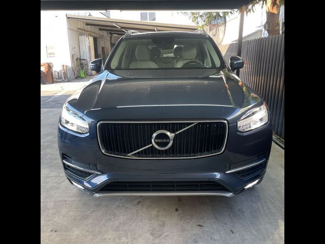 2019 Volvo XC90 Momentum