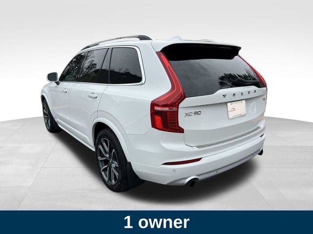 2019 Volvo XC90 Momentum