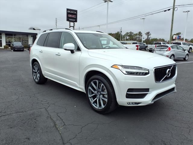2019 Volvo XC90 Momentum