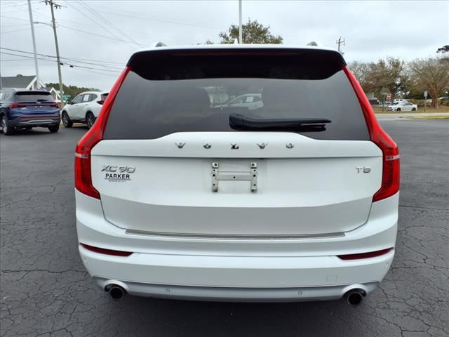 2019 Volvo XC90 Momentum