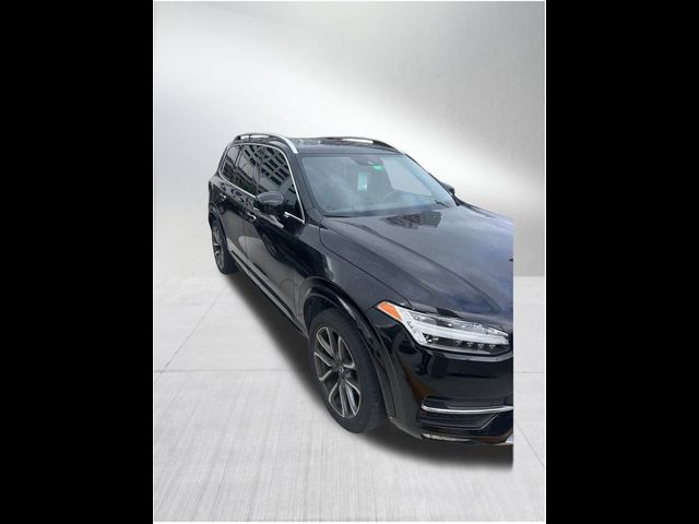 2019 Volvo XC90 Momentum