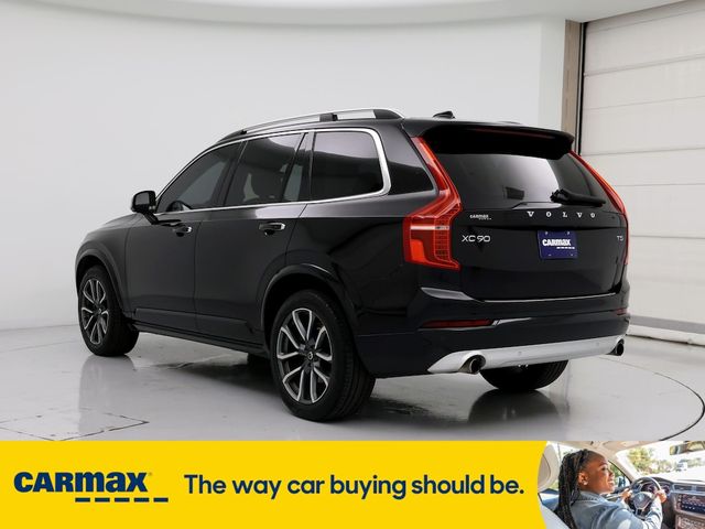 2019 Volvo XC90 Momentum