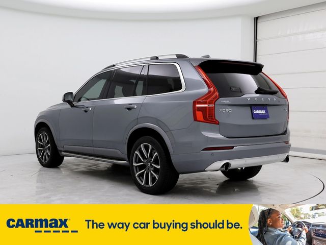 2019 Volvo XC90 Momentum