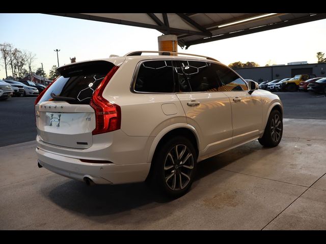 2019 Volvo XC90 Momentum