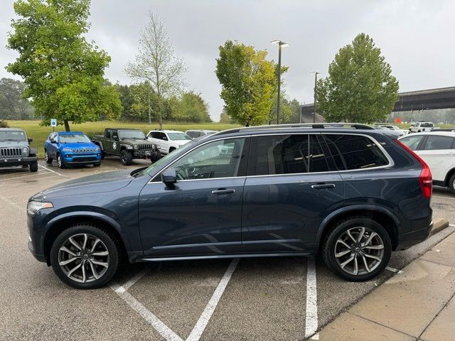 2019 Volvo XC90 Momentum