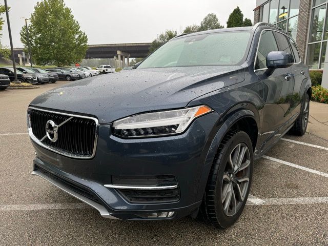 2019 Volvo XC90 Momentum