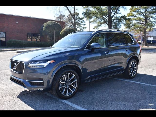 2019 Volvo XC90 Momentum