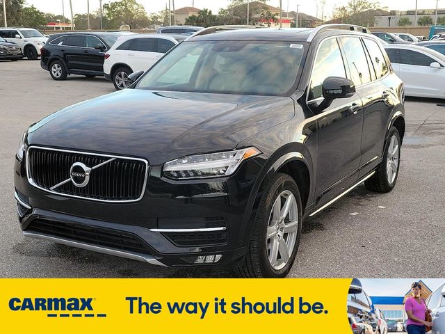 2019 Volvo XC90 Momentum