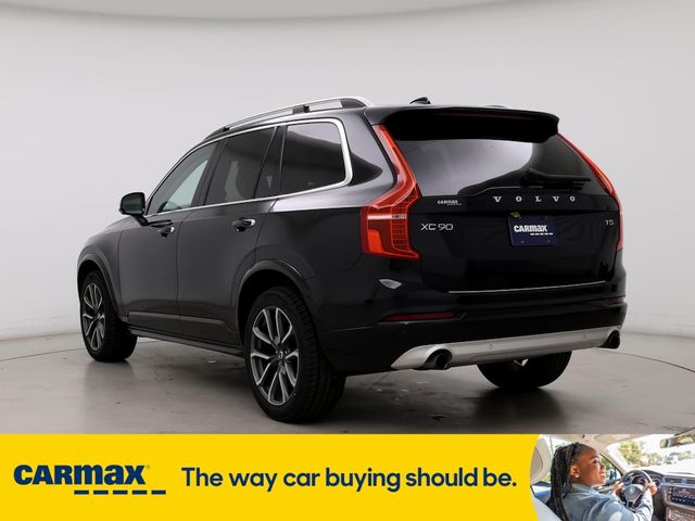 2019 Volvo XC90 Momentum