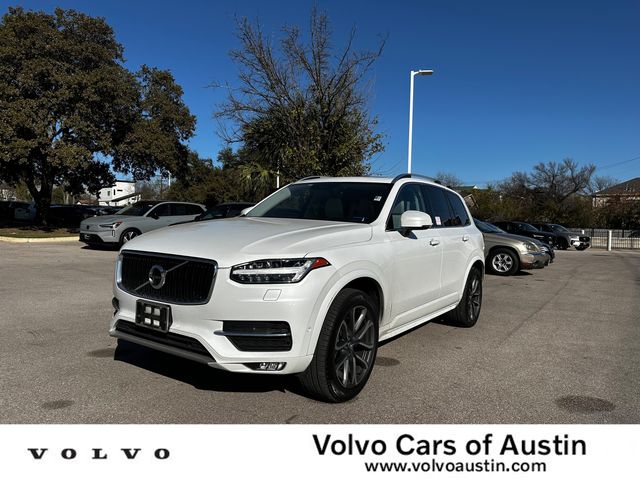 2019 Volvo XC90 Momentum