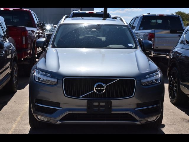 2019 Volvo XC90 Momentum