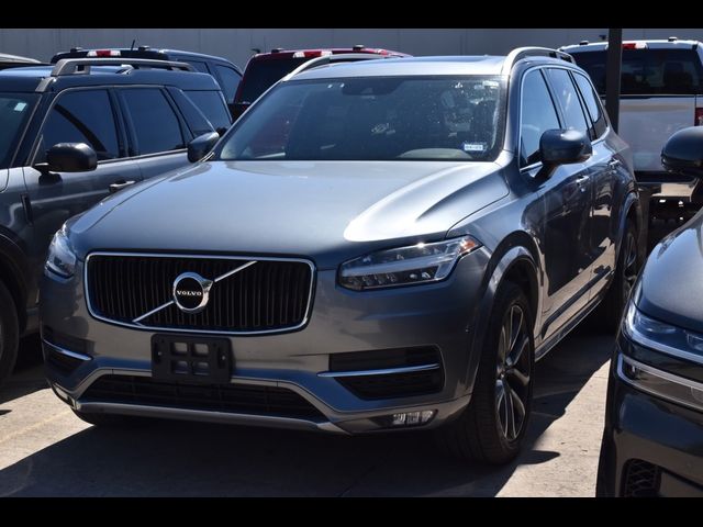 2019 Volvo XC90 Momentum