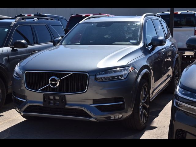 2019 Volvo XC90 Momentum