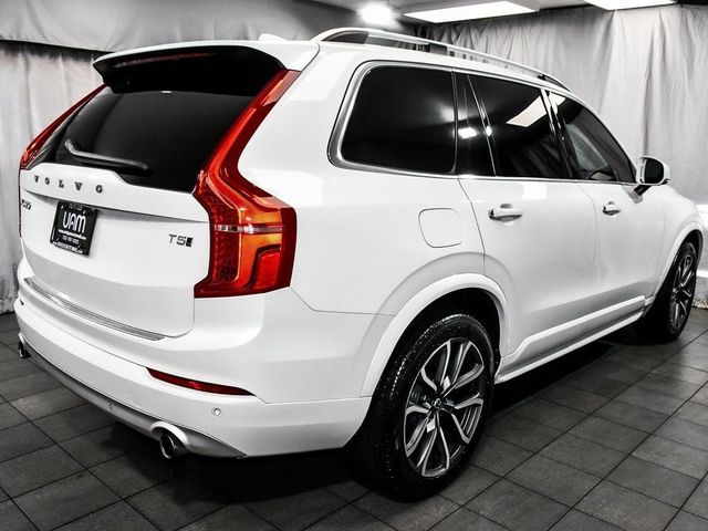 2019 Volvo XC90 Momentum