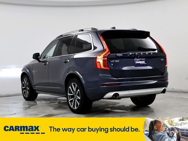 2019 Volvo XC90 Momentum