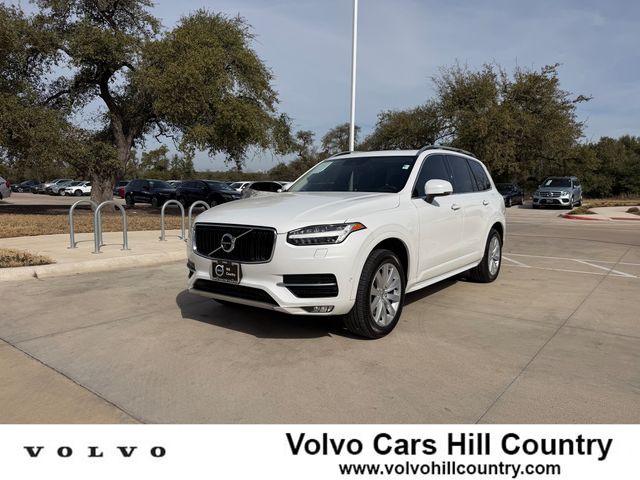 2019 Volvo XC90 Momentum
