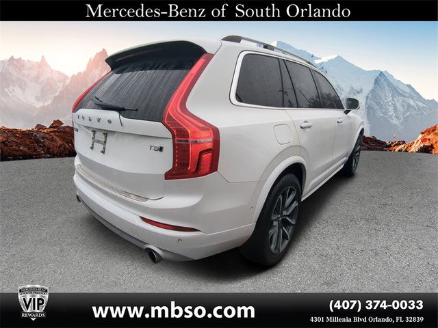 2019 Volvo XC90 Momentum