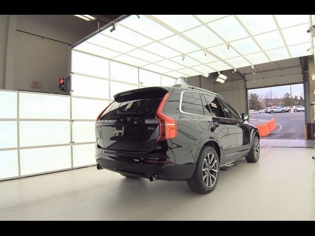 2019 Volvo XC90 Momentum