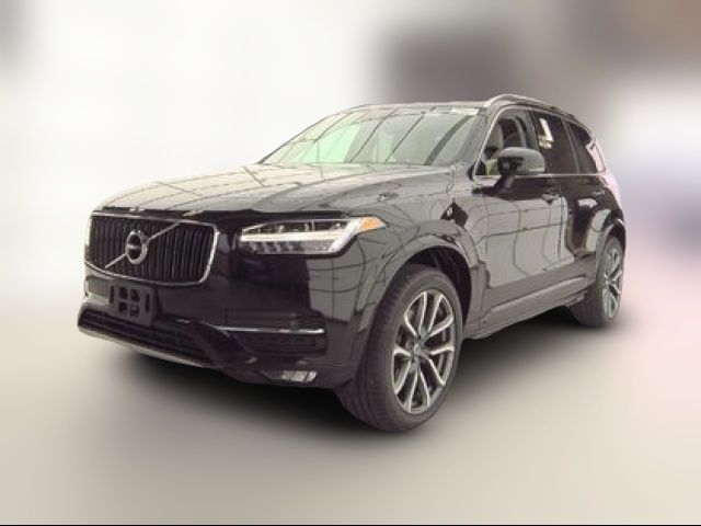 2019 Volvo XC90 Momentum