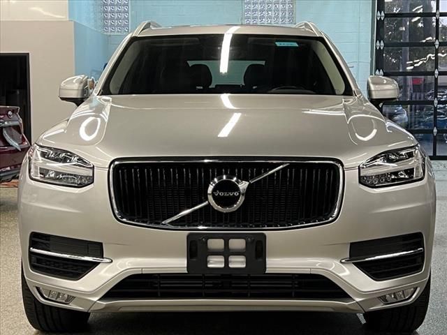 2019 Volvo XC90 Momentum