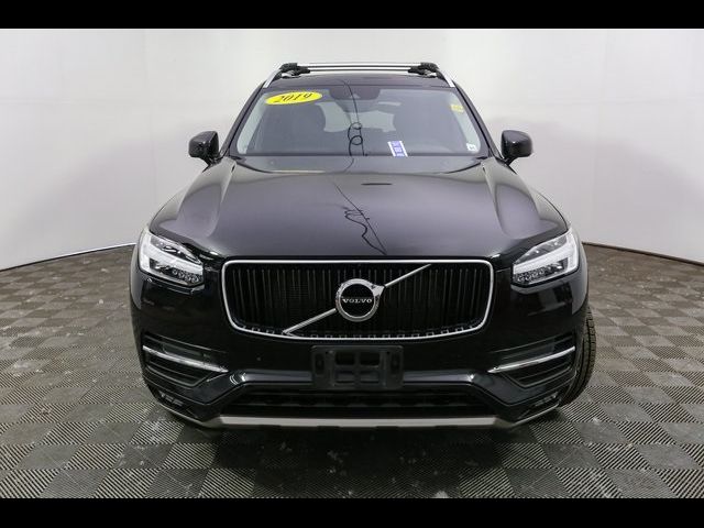 2019 Volvo XC90 Momentum