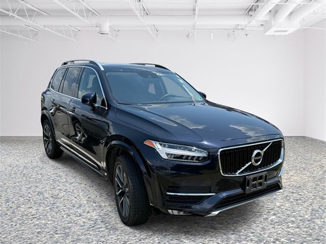 2019 Volvo XC90 Momentum