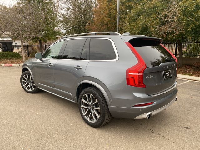 2019 Volvo XC90 Momentum