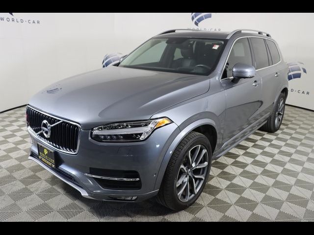 2019 Volvo XC90 Momentum