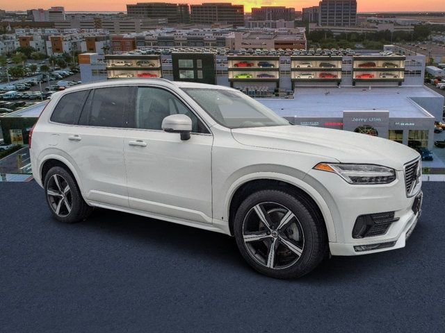 2019 Volvo XC90 R-Design