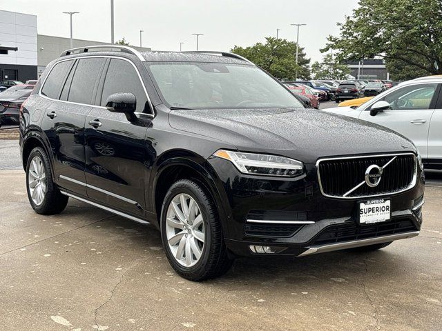 2019 Volvo XC90 Momentum